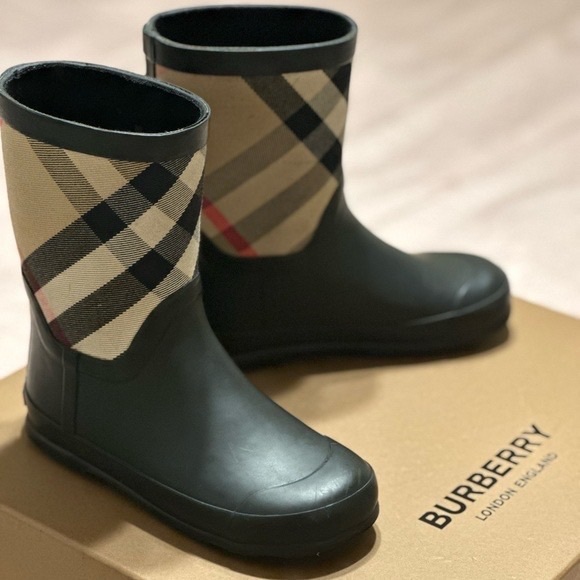 Burberry Other - Burberry Black and Tan Plaid Boots